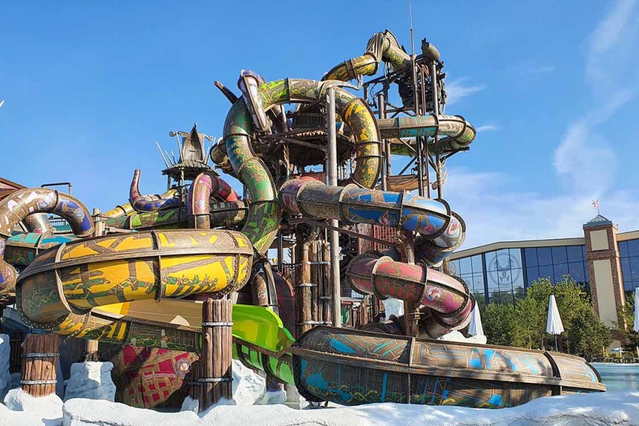 Wasserrutschbahn Wasserrutsche Spielstruktur Podeste Plattform