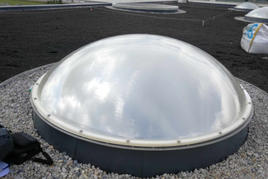 jpeg-optimizer_Lichtkuppel Oberlicht Dach Kranz Zarge Aufsetzkranz