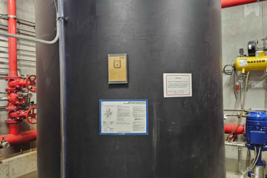 jpeg-optimizer_PE-Behälter Polyethylen Tank