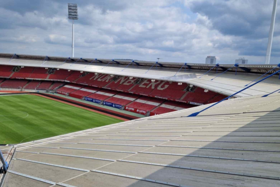 jpeg-optimizer_Stadiondach Beschattung Stegplatte Stegmehrfachplatte Polycarbonat PC