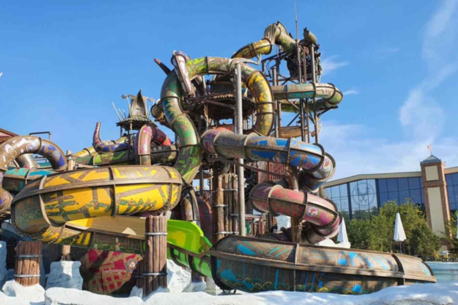 jpeg-optimizer_Wasserrutschbahn Wasserrutsche Spielstruktur Podeste Plattform